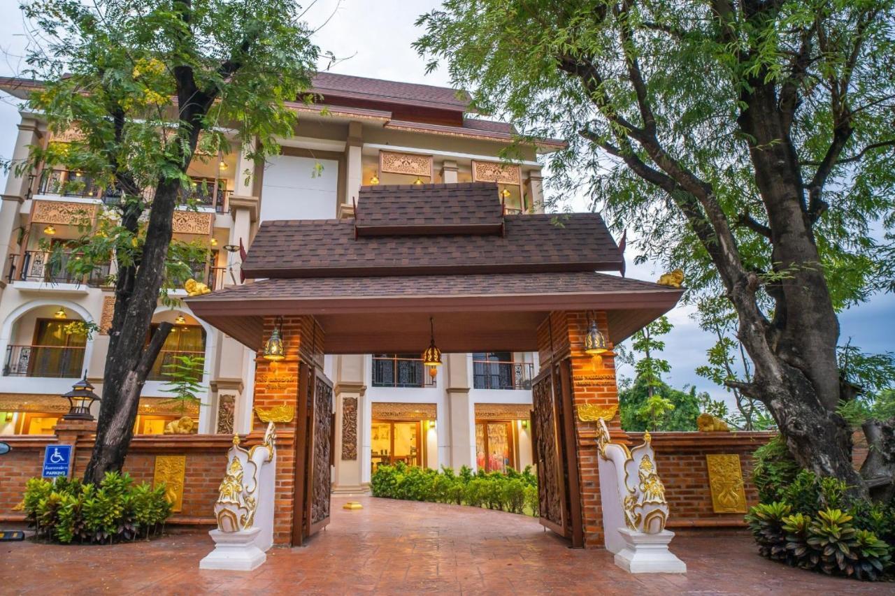 Siri Nakornpink Chiang Mai Hotel Sha Plus Exterior foto