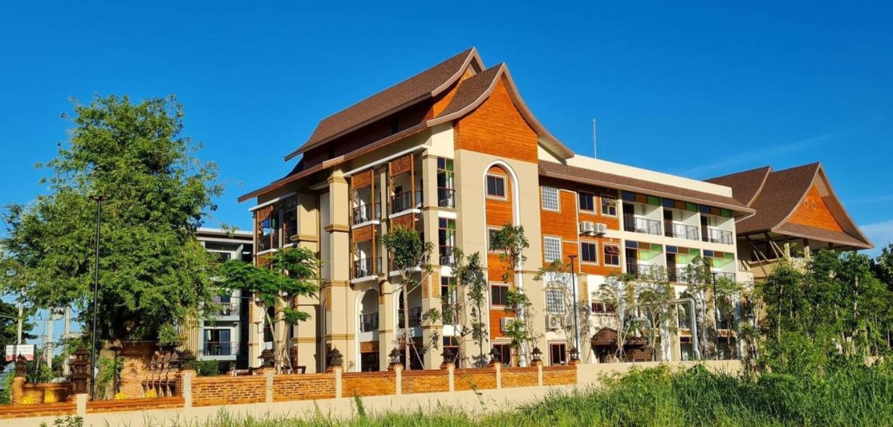 Siri Nakornpink Chiang Mai Hotel Sha Plus Exterior foto